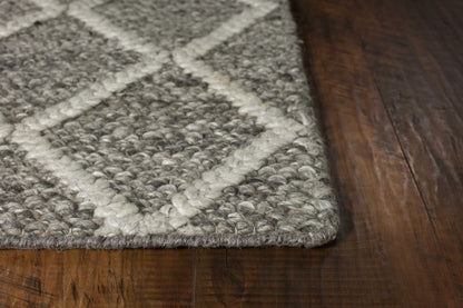 5' X 7' Dark Grey Hand Woven Diamond Pattern Indoor Area Rug