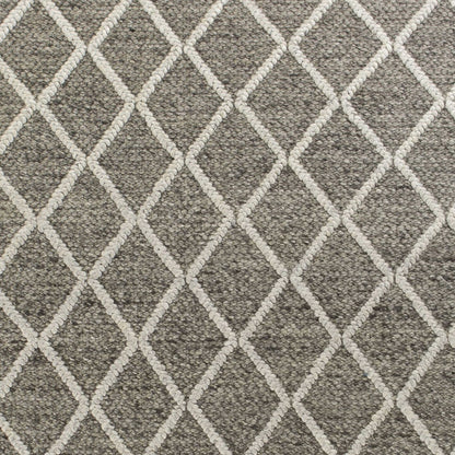 5' X 7' Dark Grey Hand Woven Diamond Pattern Indoor Area Rug